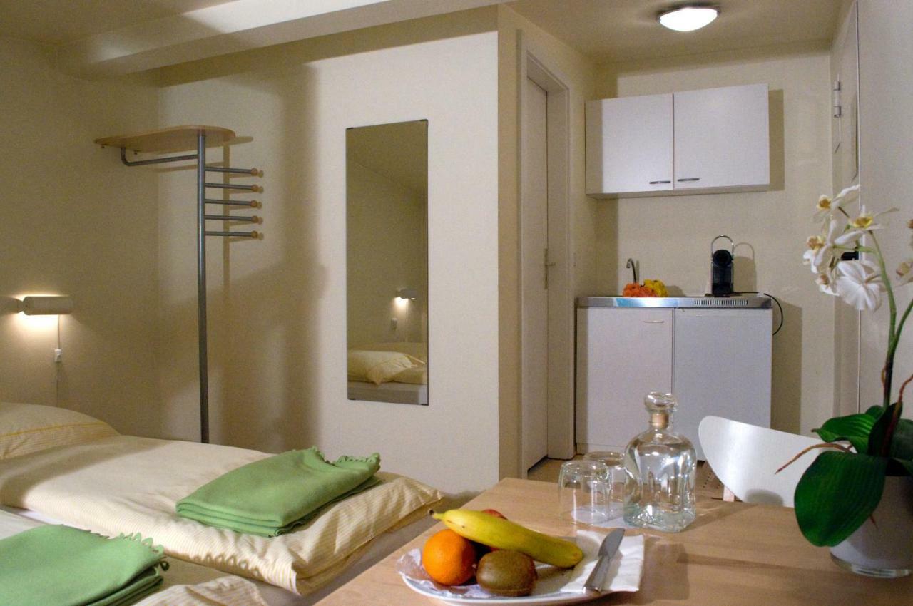 Gaestezimmer Der Adler Wirtschaft 哈滕海姆 外观 照片